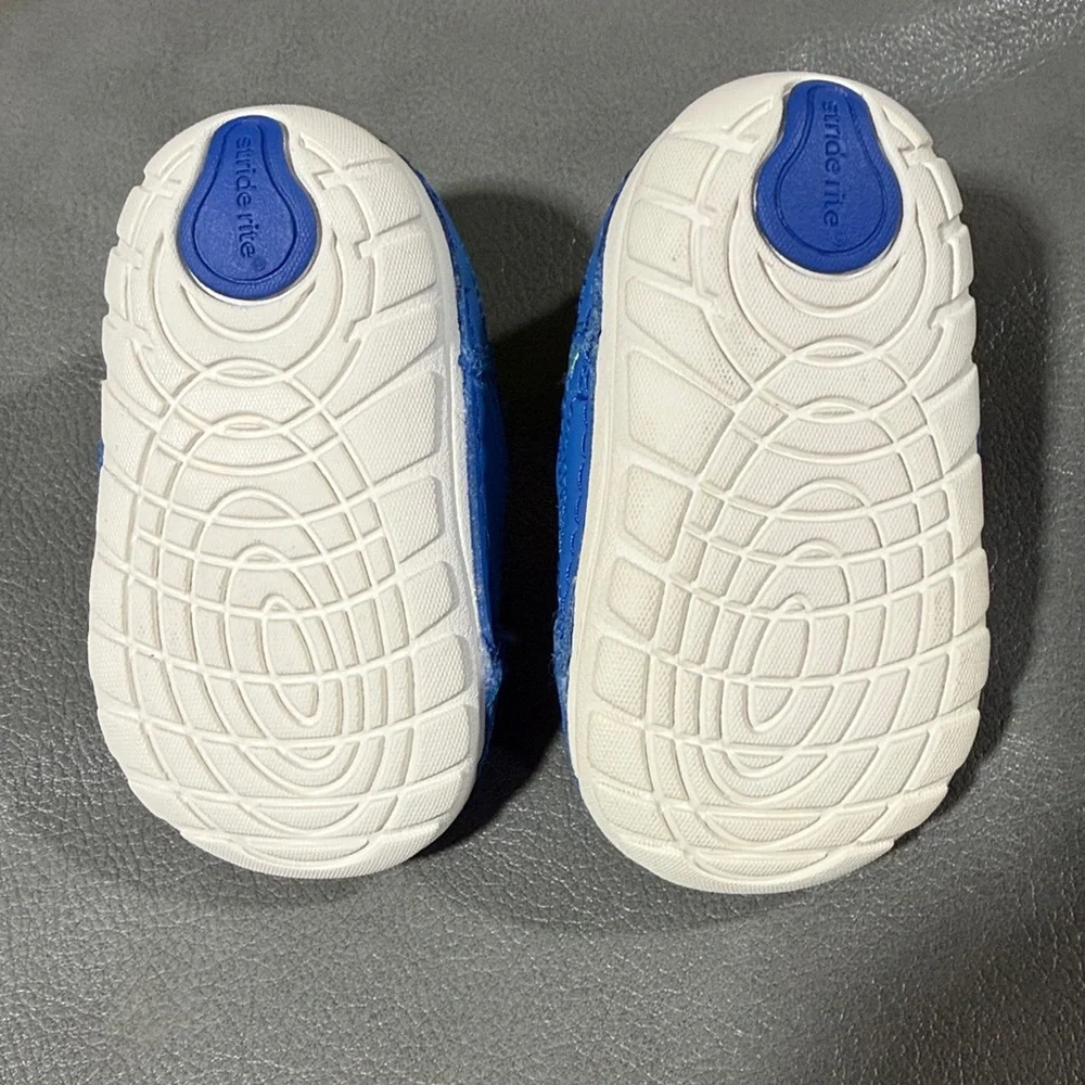 Baby stride rite shoe